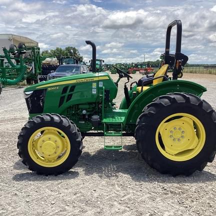 Image of John Deere 5060E equipment image 1