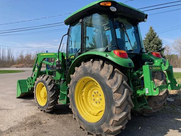 Image of John Deere 5067E equipment image 2