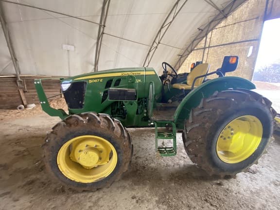 Image of John Deere 5067E Primary image