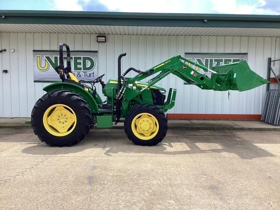 Image of John Deere 5067E equipment image 4