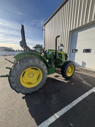 Image of John Deere 5075E equipment image 2