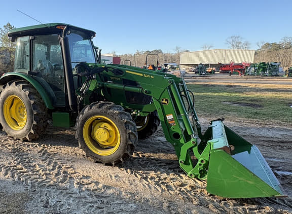 Image of John Deere 5075E equipment image 2