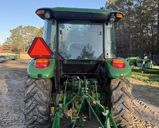 Image of John Deere 5075E equipment image 4