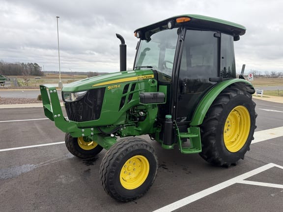 2023 John Deere 5075E Equipment Image0