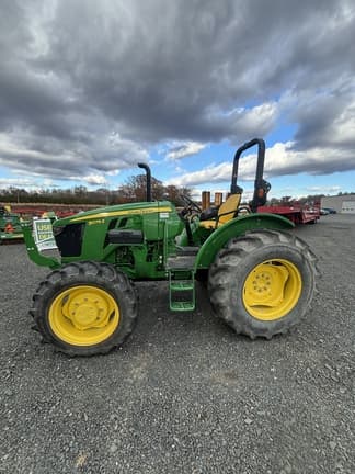 Image of John Deere 5075E equipment image 1