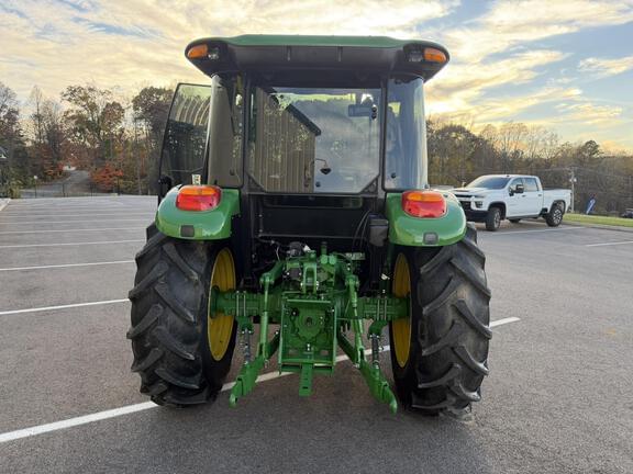 Image of John Deere 5075E equipment image 4