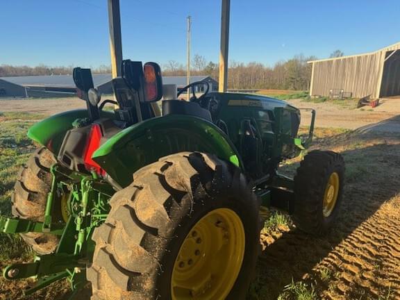 Image of John Deere 5075E equipment image 3