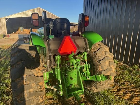 Image of John Deere 5075E equipment image 2