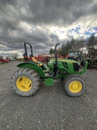 Image of John Deere 5075E equipment image 1