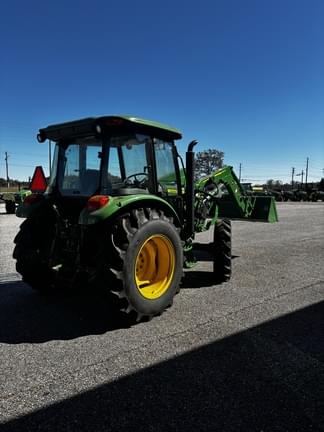 Image of John Deere 5075E equipment image 2