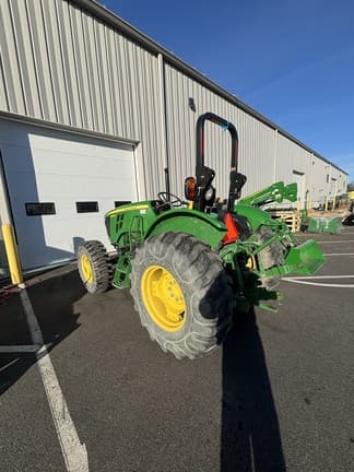 Image of John Deere 5075E equipment image 4