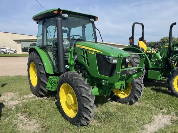 Image of John Deere 5075E Primary image