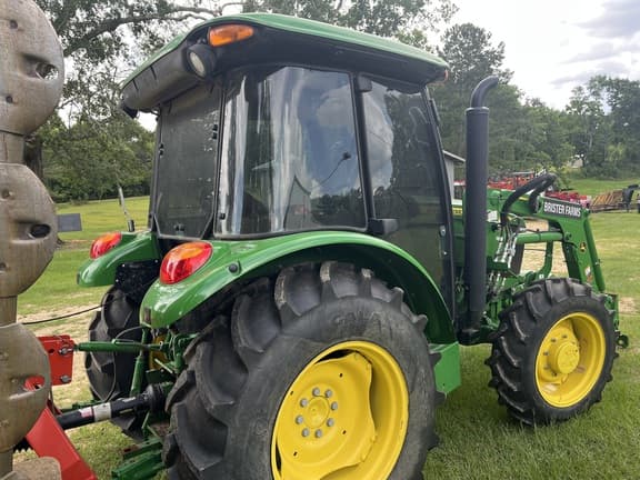 Image of John Deere 5075E equipment image 4