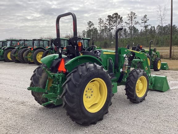 Image of John Deere 5075E equipment image 4