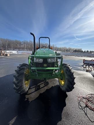 Image of John Deere 5075E equipment image 3