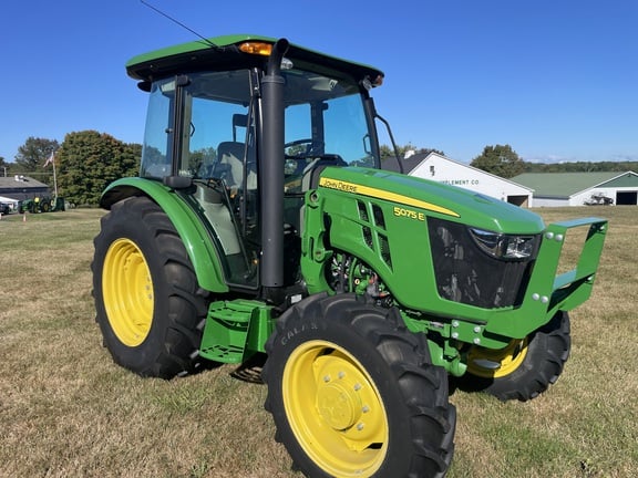 2023 John Deere 5075E Equipment Image0