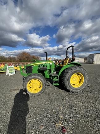 Image of John Deere 5075E equipment image 2