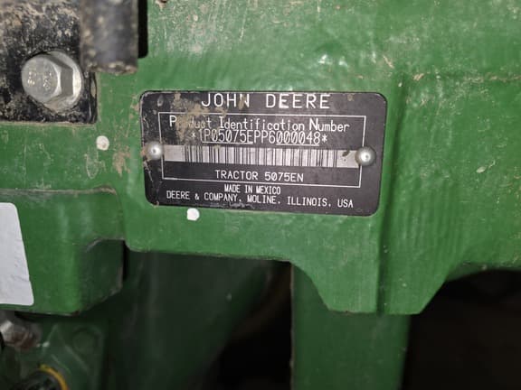Image of John Deere 5075EN equipment image 4