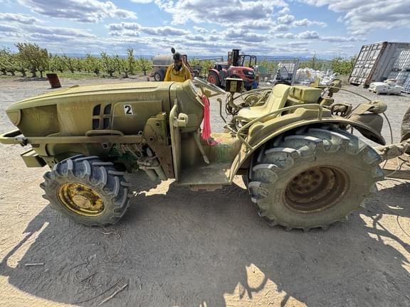 Image of John Deere 5075GL equipment image 1