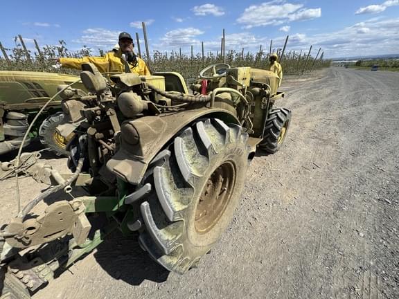 Image of John Deere 5075GL equipment image 4