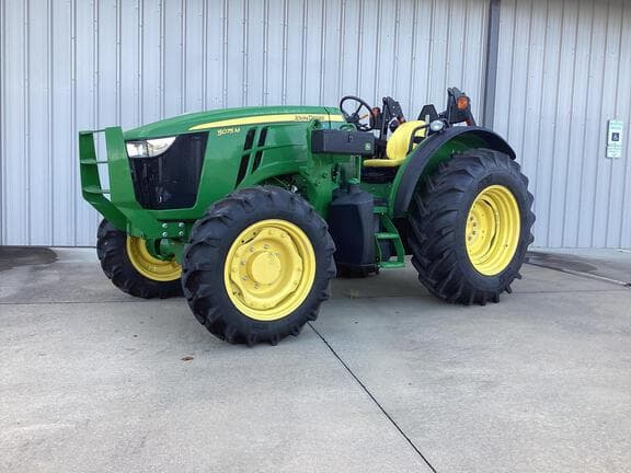 Image of John Deere 5075M Primary image