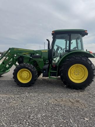 Image of John Deere 5090E equipment image 1