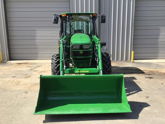 Image of John Deere 5090E equipment image 2