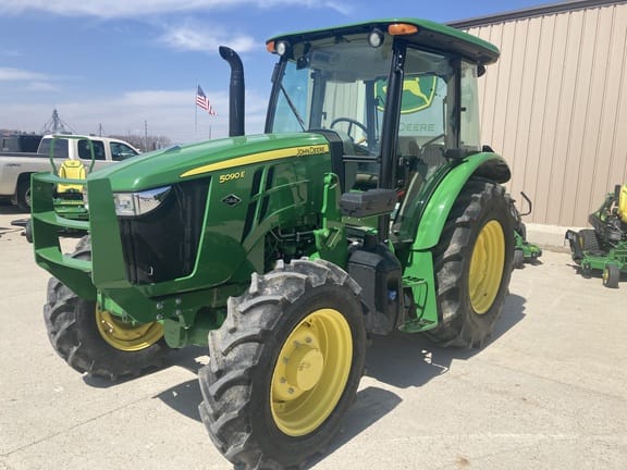 2023 John Deere 5090E Equipment Image0