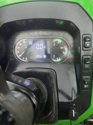 Image of John Deere 5090E equipment image 2