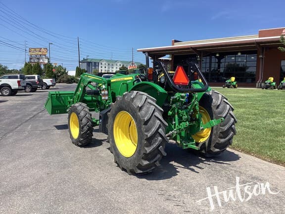 Image of John Deere 5090E equipment image 3