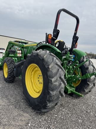 Image of John Deere 5090E equipment image 3