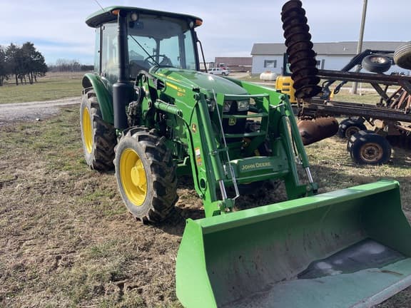 Image of John Deere 5090E equipment image 1