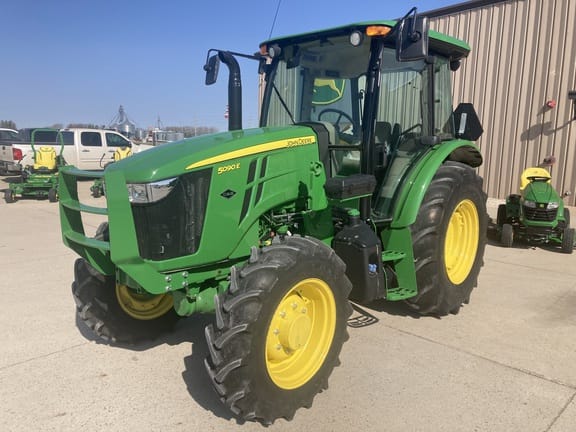 2023 John Deere 5090E Equipment Image0