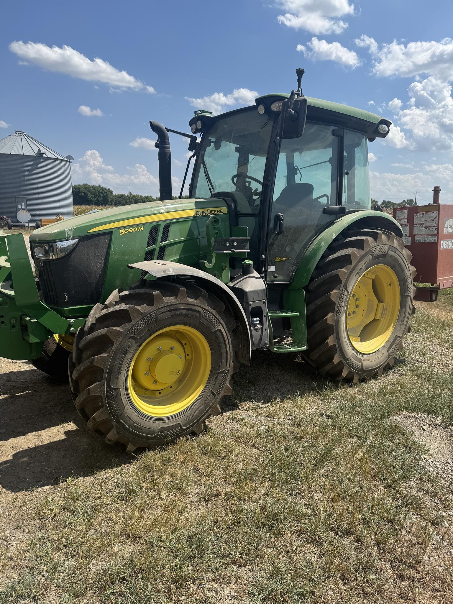 2023 John Deere 5090M Equipment Image0
