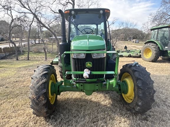 Image of John Deere 5100E equipment image 3
