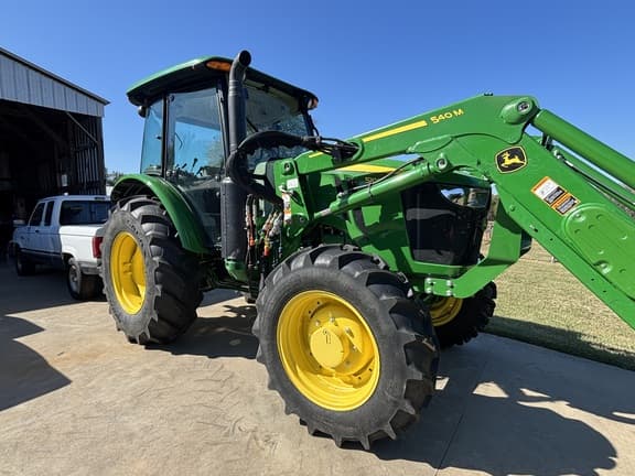 Image of John Deere 5100E equipment image 4