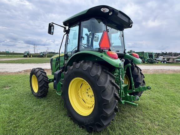 Image of John Deere 5105M equipment image 4