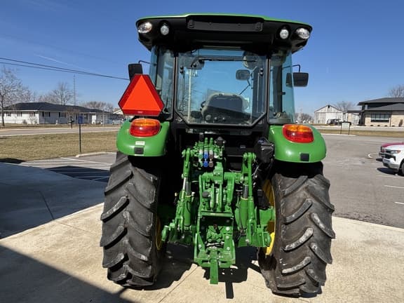Image of John Deere 5120M equipment image 4