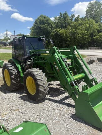 Image of John Deere 5120M equipment image 3