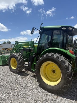 Image of John Deere 5120M equipment image 4