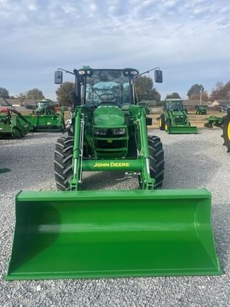 Image of John Deere 5120M equipment image 1