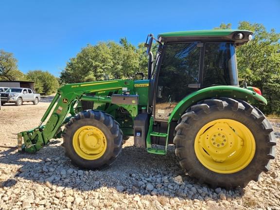 Image of John Deere 5125M Primary image
