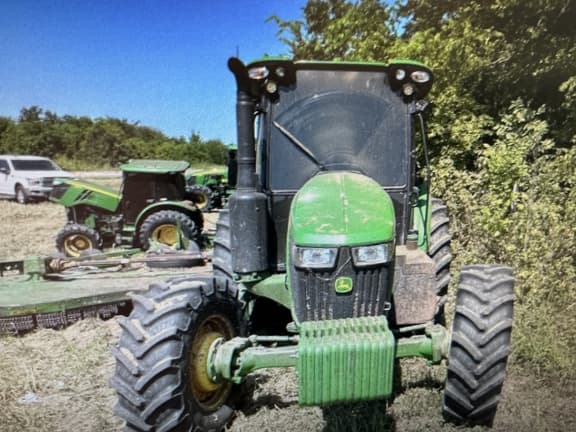 Image of John Deere 5130M equipment image 1