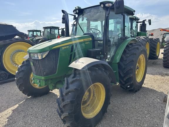 Image of John Deere 5130M equipment image 1
