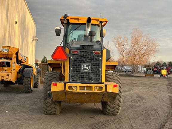 Image of John Deere 524P equipment image 3