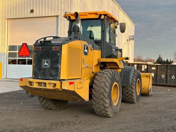 Image of John Deere 524P equipment image 2