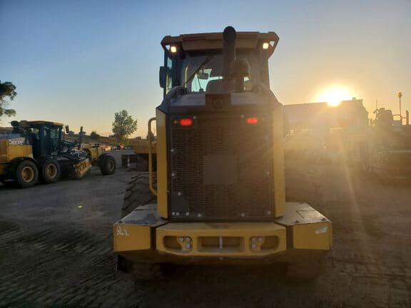 Image of John Deere 524P equipment image 3
