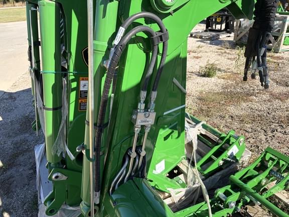 Image of John Deere 540R equipment image 2
