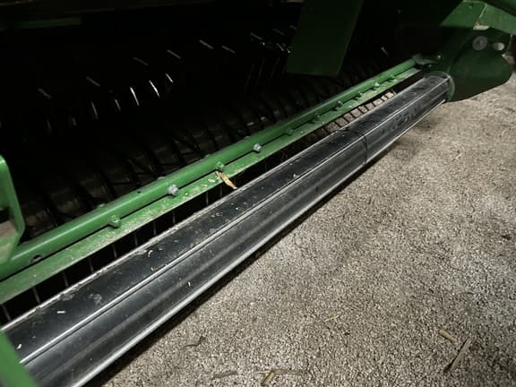 Image of John Deere 560M equipment image 4