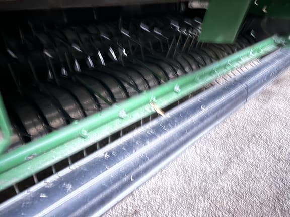 Image of John Deere 560M equipment image 3